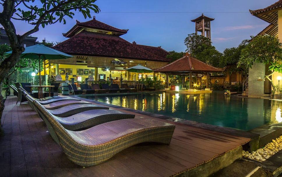 สระว่ายน้ำ รูปภาพ