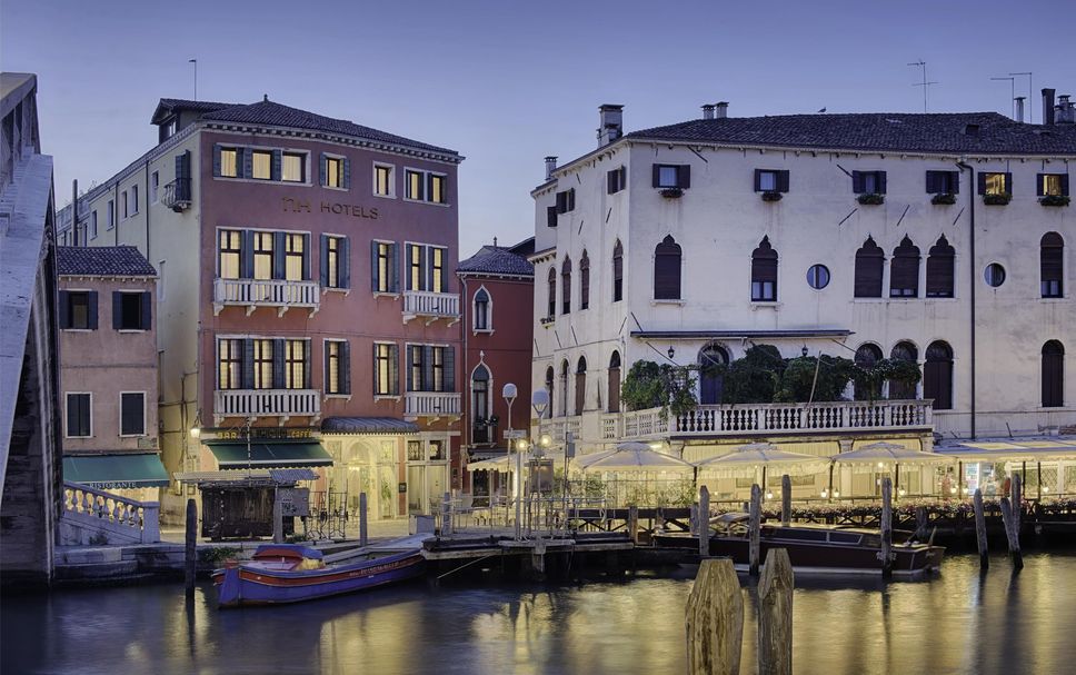 อาคาร รูปภาพ