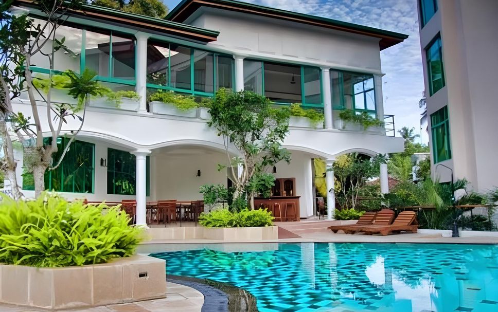 สระว่ายน้ำ รูปภาพ