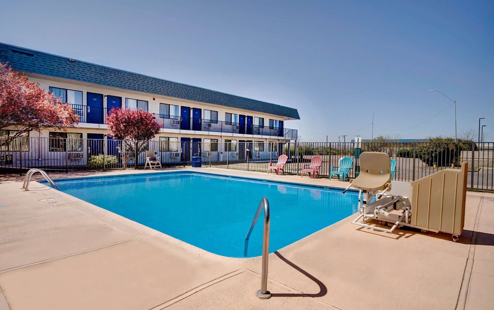 สระว่ายน้ำ รูปภาพ