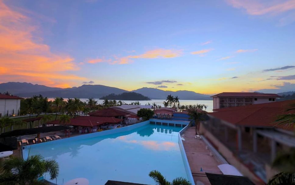 สระว่ายน้ำ รูปภาพ