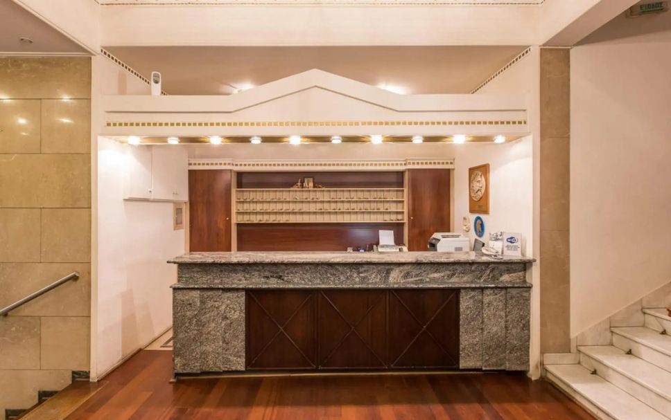 แผนกต้อนรับส่วนหน้า รูปภาพ