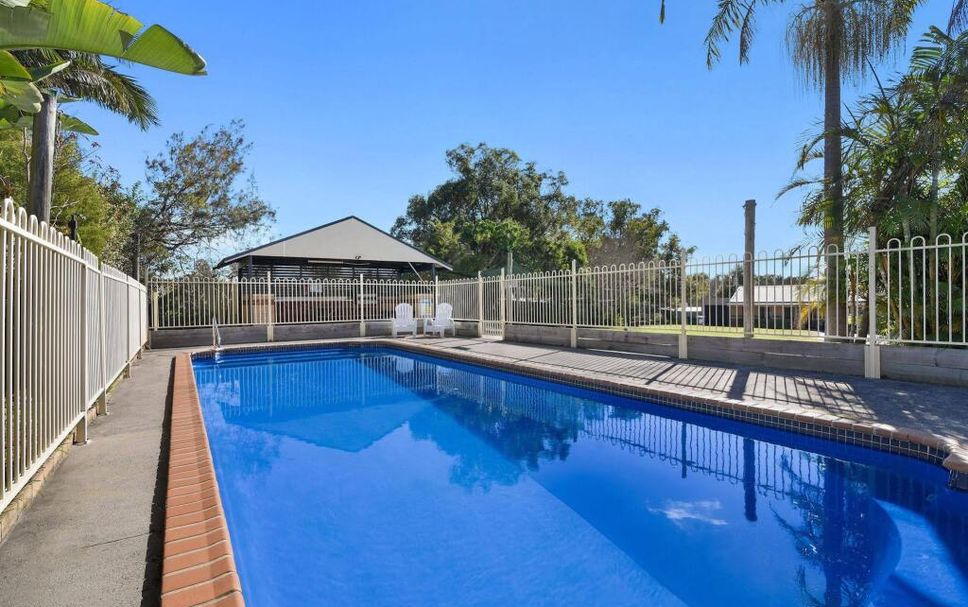 สระว่ายน้ำ รูปภาพ