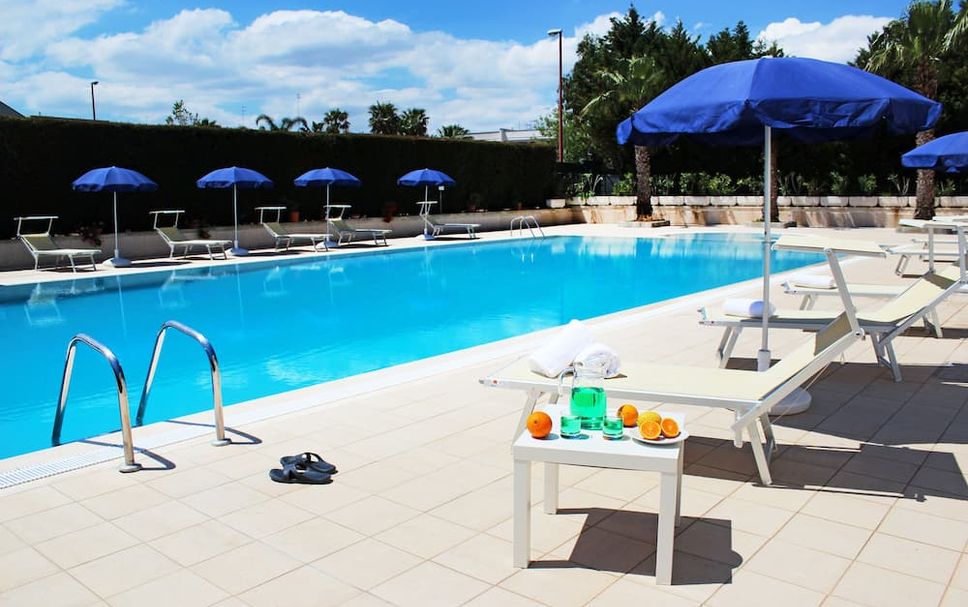 สระว่ายน้ำ รูปภาพ