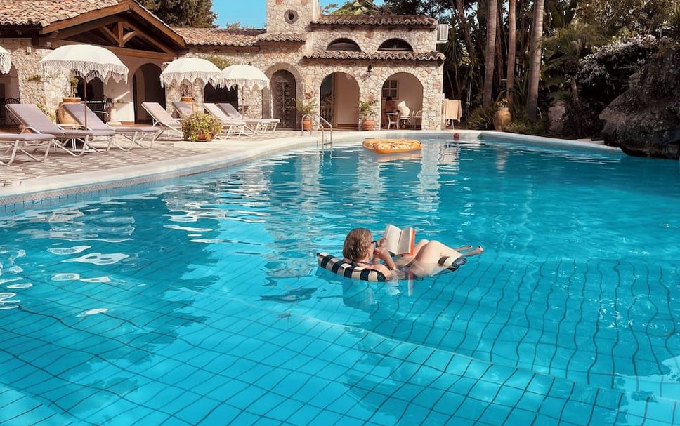 สระว่ายน้ำ รูปภาพ