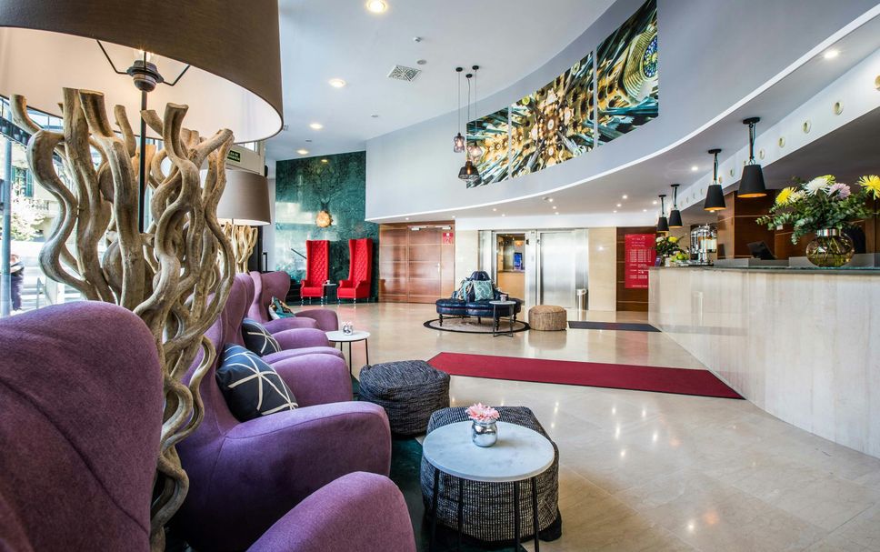 แผนกต้อนรับส่วนหน้า รูปภาพ