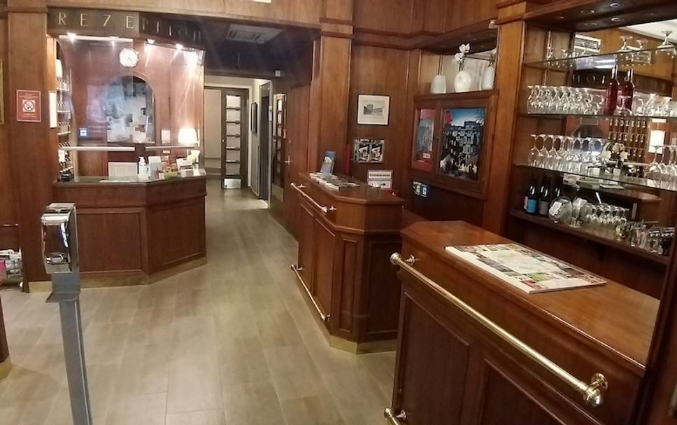 แผนกต้อนรับส่วนหน้า รูปภาพ