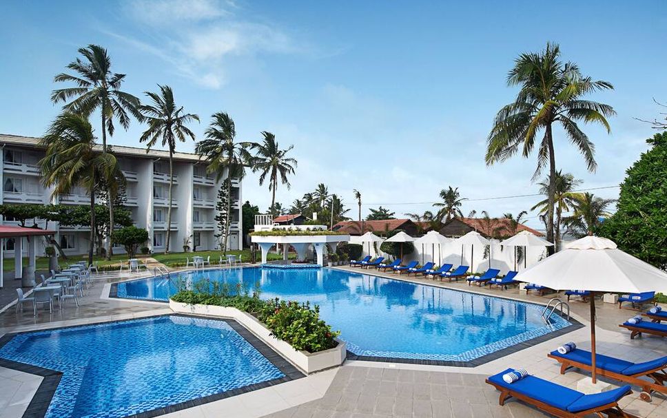 สระว่ายน้ำ รูปภาพ