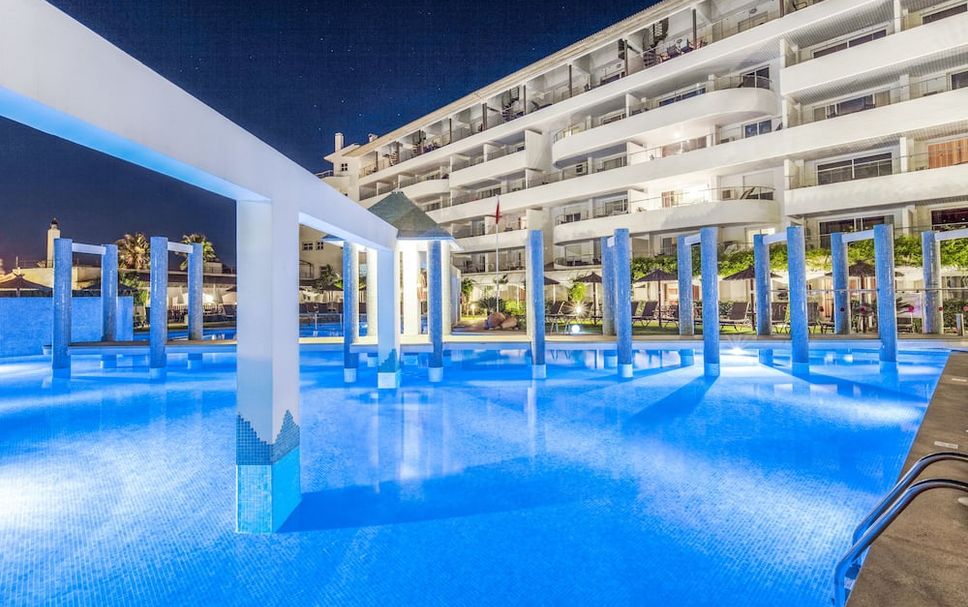 สระว่ายน้ำ รูปภาพ