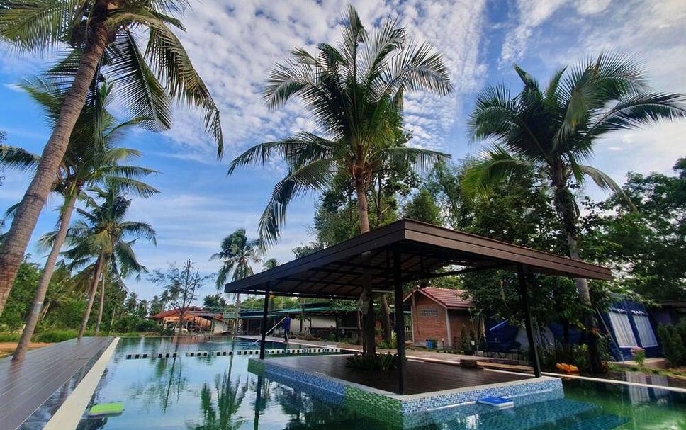 สระว่ายน้ำ รูปภาพ