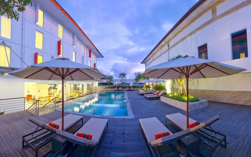 สระว่ายน้ำ รูปภาพ