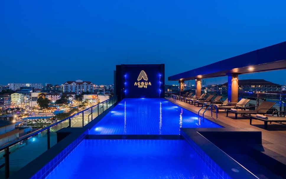 สระว่ายน้ำ รูปภาพ