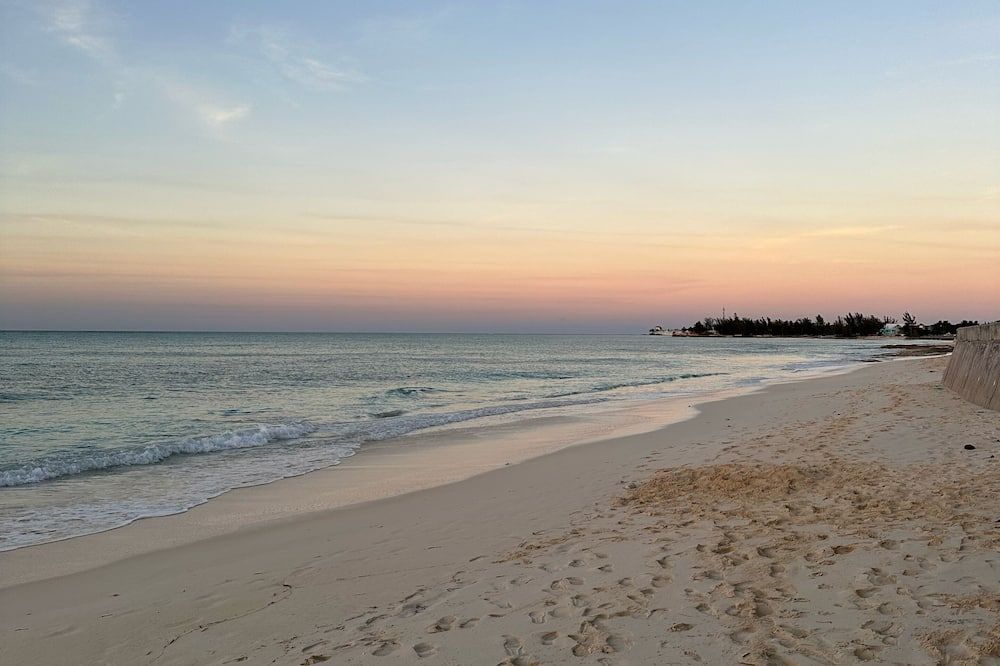 ชายหาด