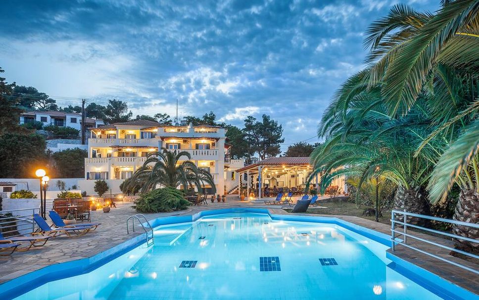 สระว่ายน้ำ รูปภาพ