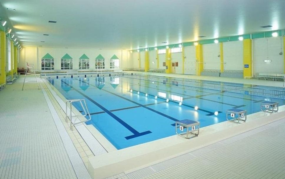 สระว่ายน้ำ รูปภาพ