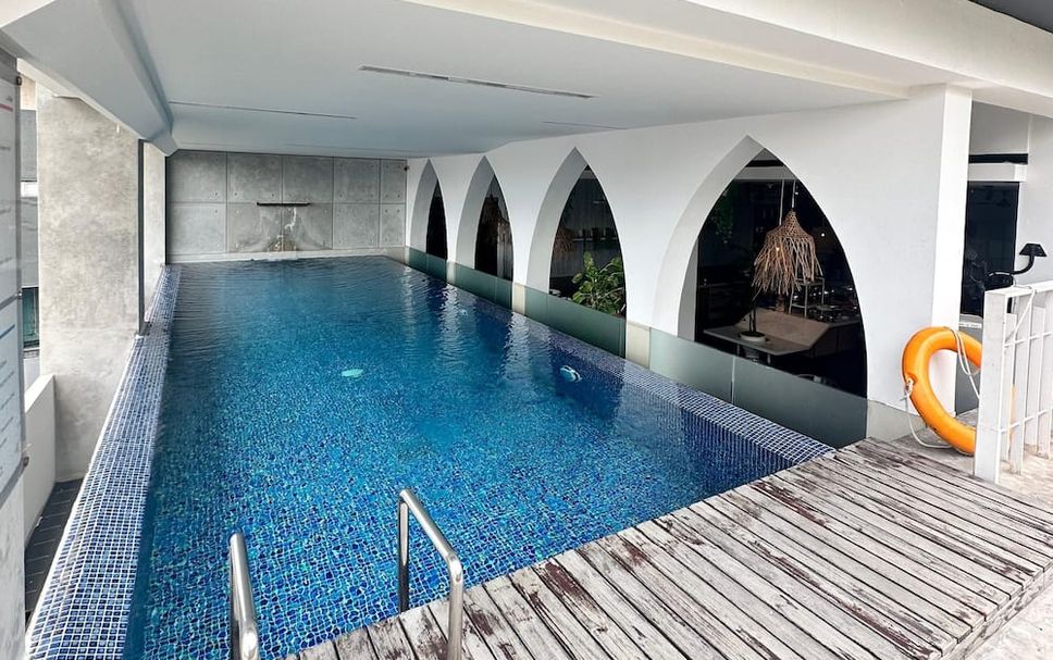 สระว่ายน้ำ รูปภาพ