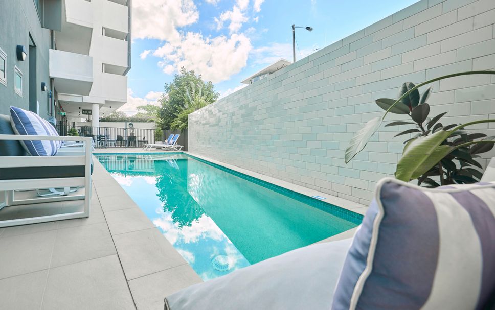 สระว่ายน้ำ รูปภาพ