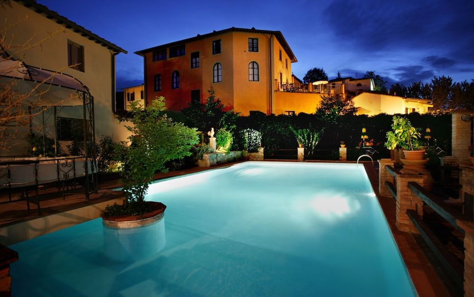 สระว่ายน้ำ รูปภาพ