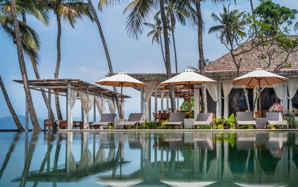 สระว่ายน้ำ รูปภาพ