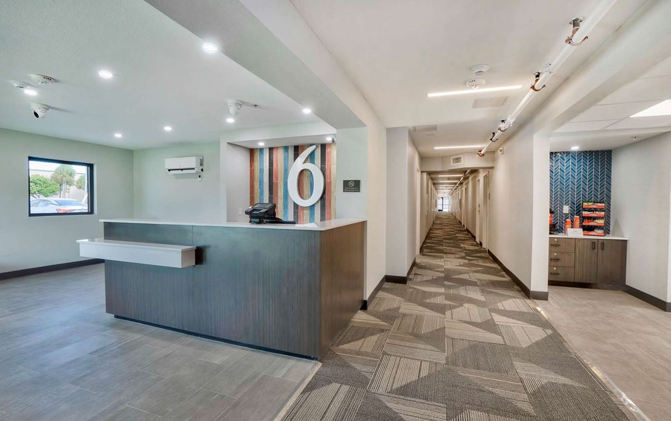 แผนกต้อนรับส่วนหน้า รูปภาพ