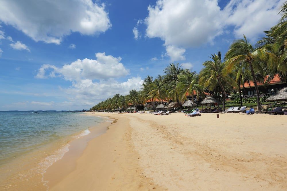 ชายหาด