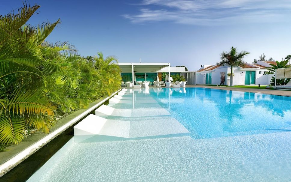 สระว่ายน้ำ รูปภาพ