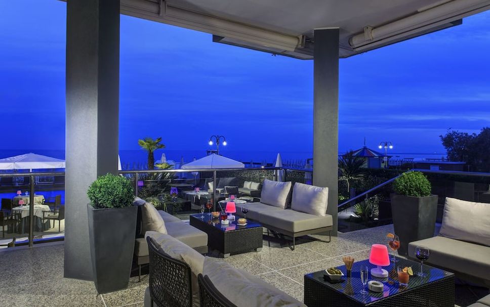 ระเบียง รูปภาพ