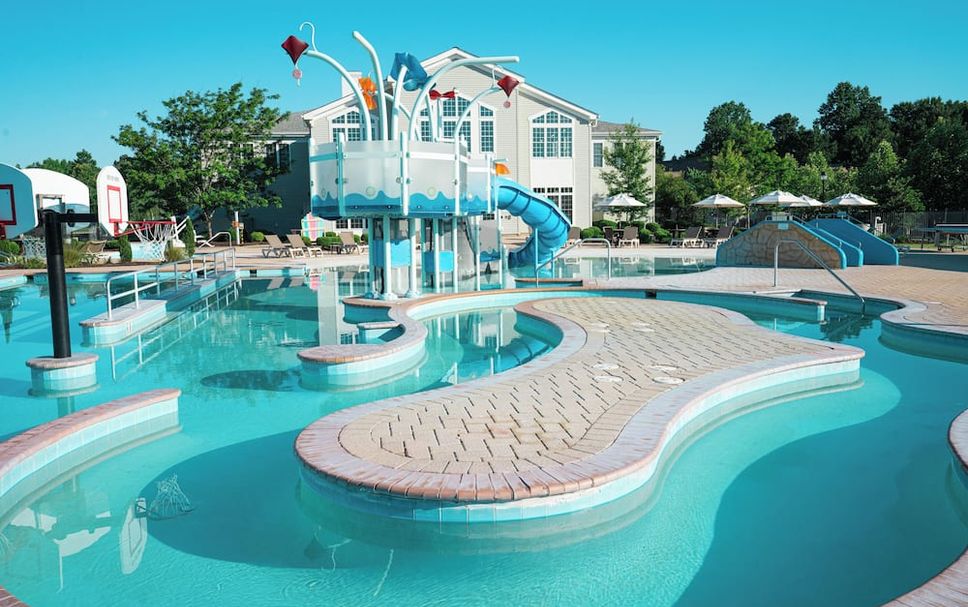 สระว่ายน้ำ รูปภาพ