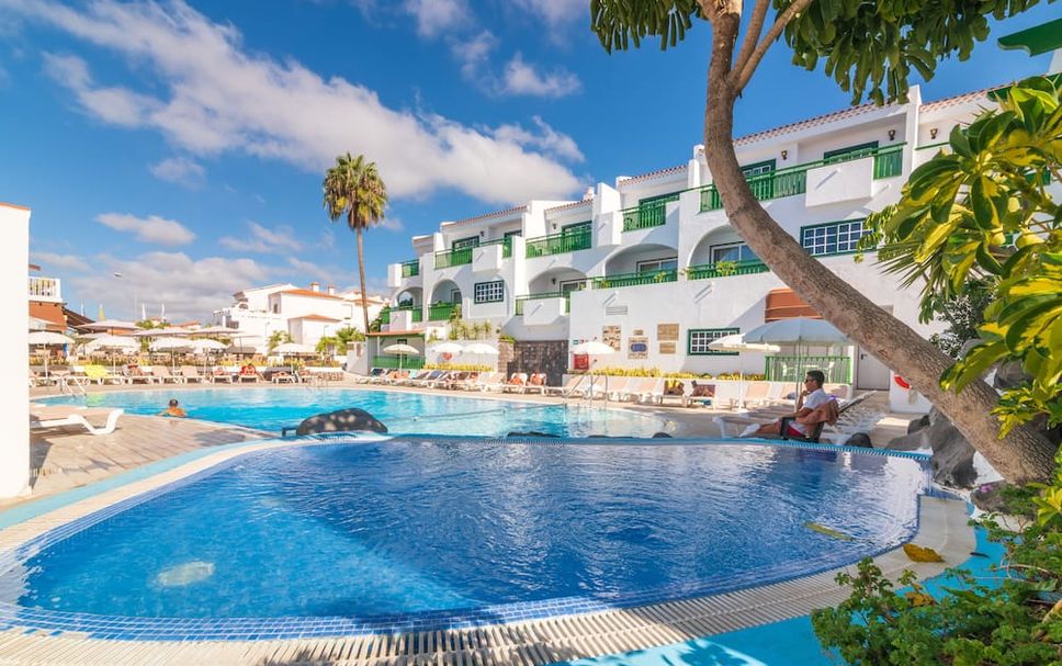 สระว่ายน้ำ รูปภาพ