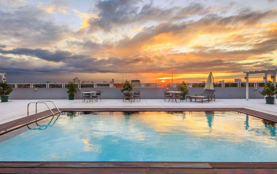 สระว่ายน้ำ รูปภาพ