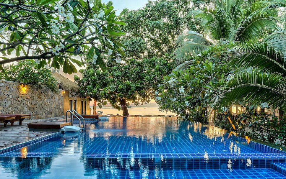 สระว่ายน้ำ รูปภาพ