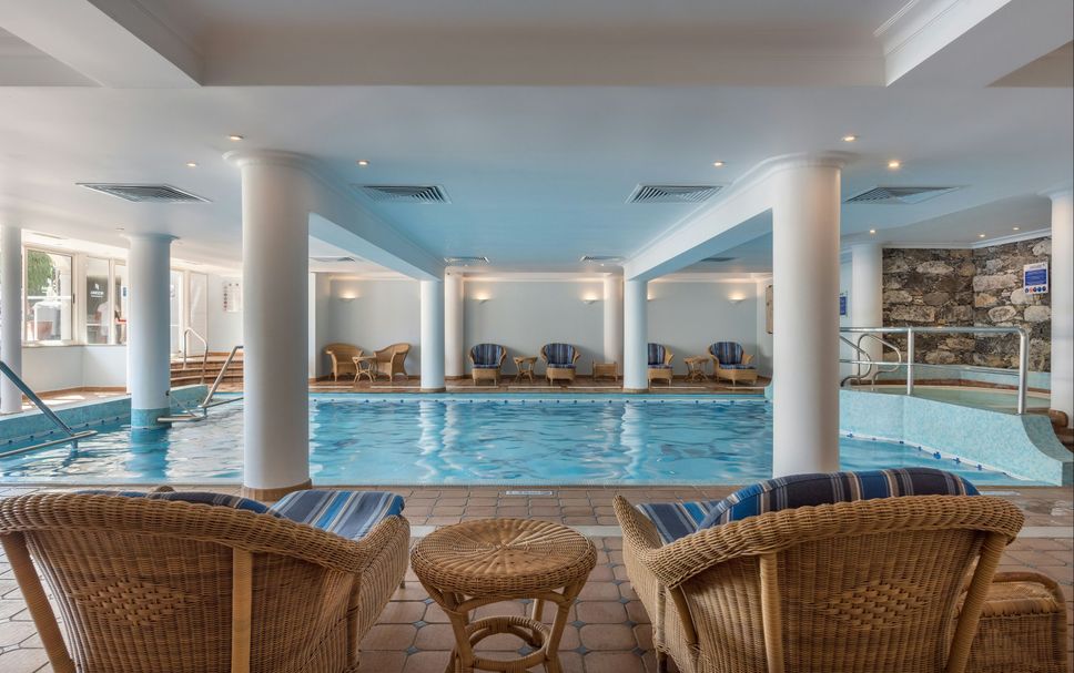 สระว่ายน้ำ รูปภาพ