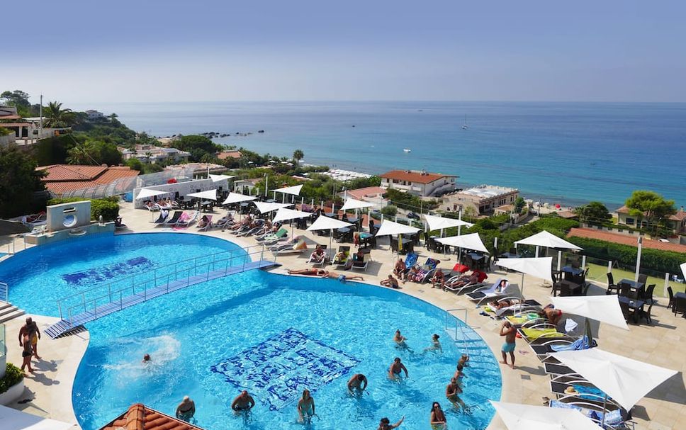 สระว่ายน้ำ รูปภาพ