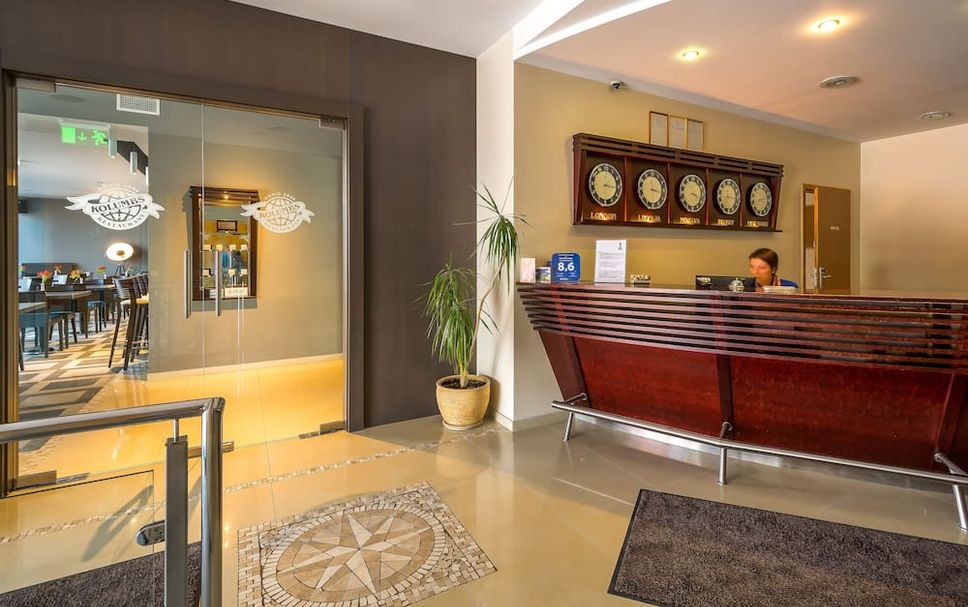 แผนกต้อนรับส่วนหน้า รูปภาพ