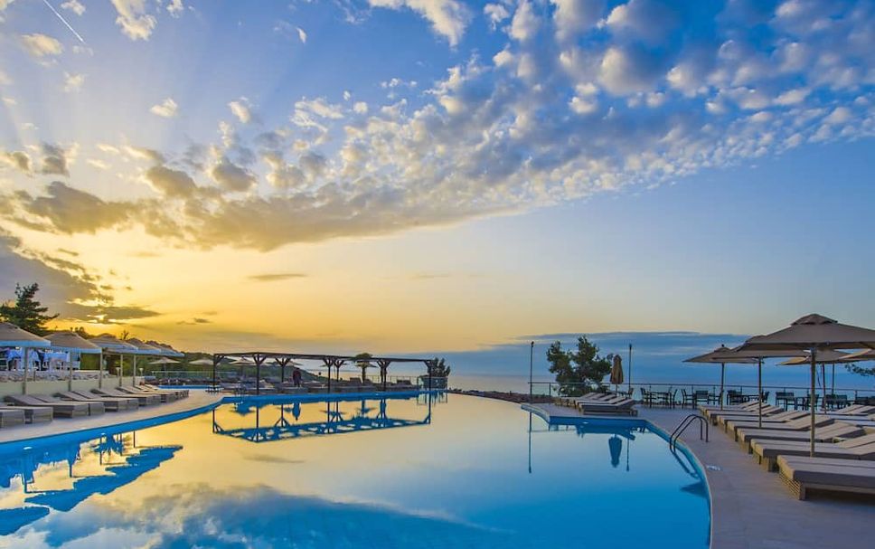 สระว่ายน้ำ รูปภาพ