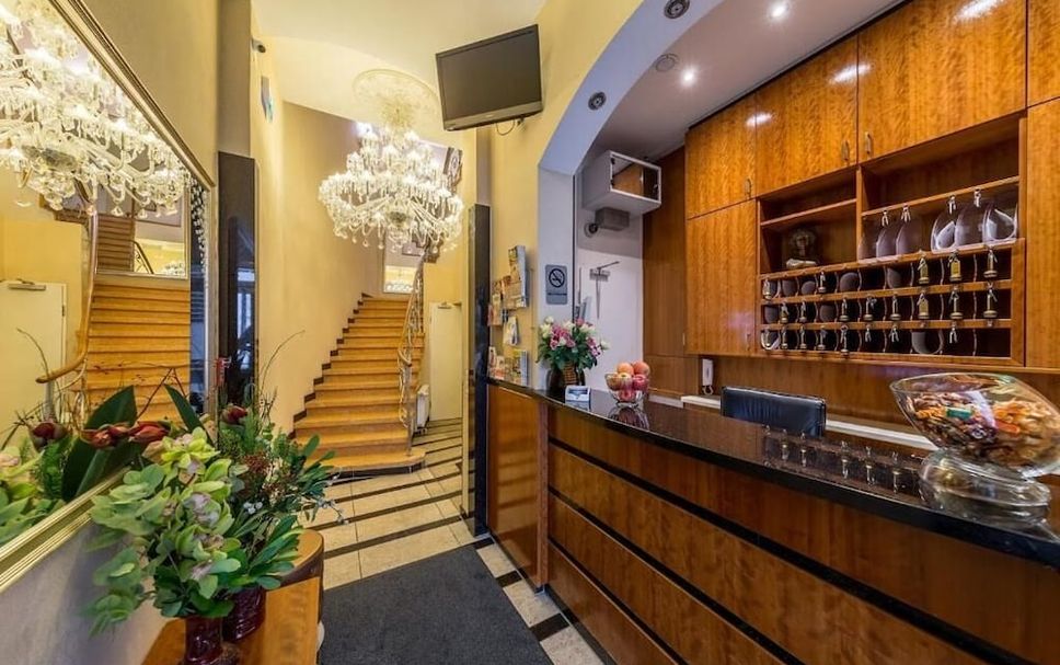 แผนกต้อนรับส่วนหน้า รูปภาพ