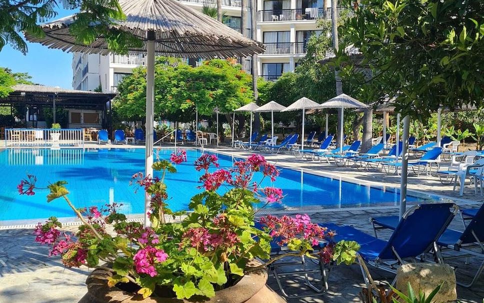 สระว่ายน้ำ รูปภาพ