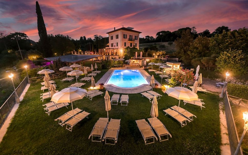 สระว่ายน้ำ รูปภาพ