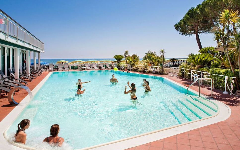 สระว่ายน้ำ รูปภาพ