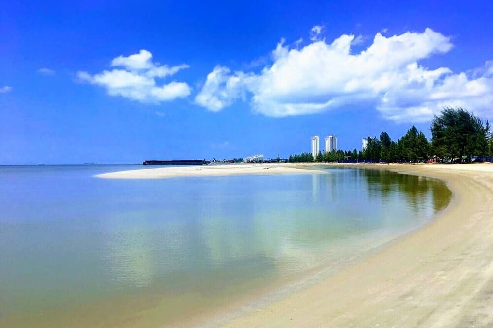 ชายหาด