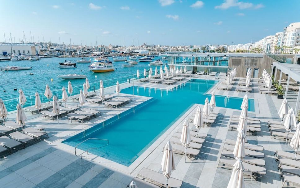 สระว่ายน้ำ รูปภาพ