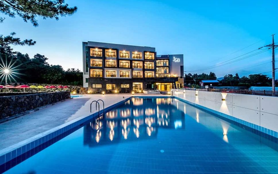 สระว่ายน้ำ รูปภาพ