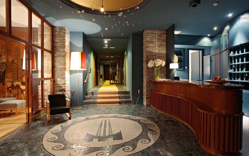 แผนกต้อนรับส่วนหน้า รูปภาพ