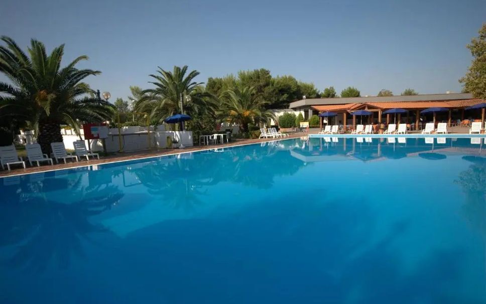 สระว่ายน้ำ รูปภาพ