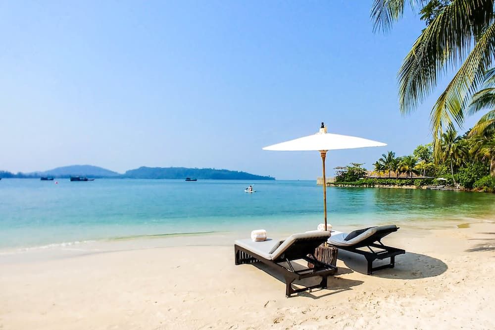 ชายหาด