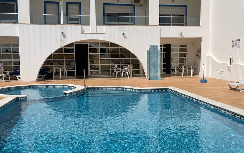 สระว่ายน้ำ รูปภาพ