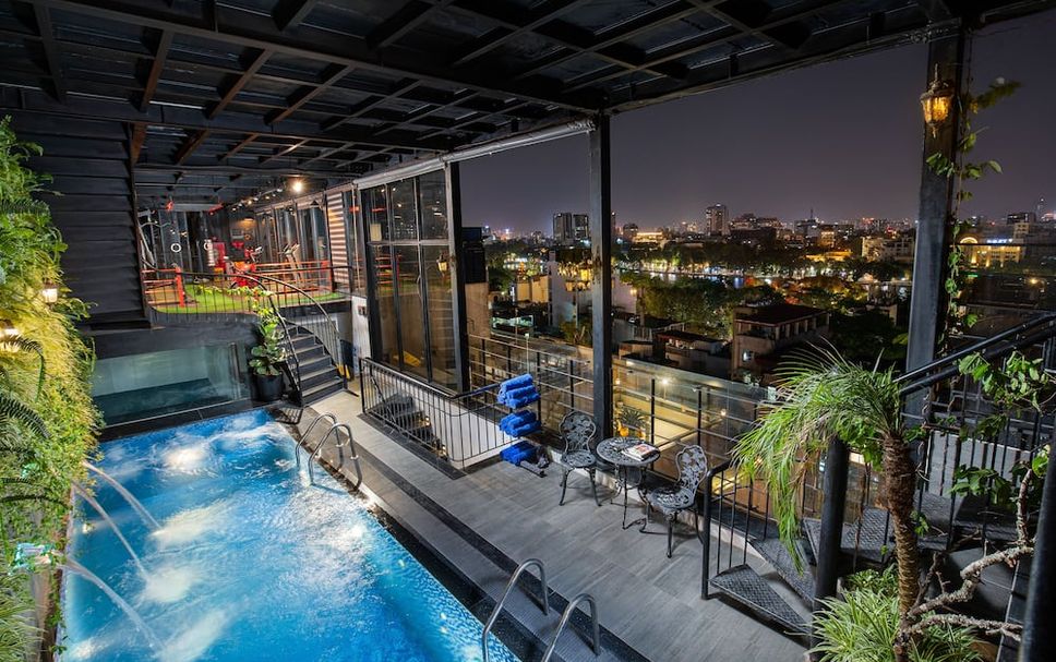 สระว่ายน้ำ รูปภาพ