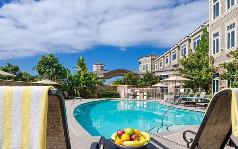 สระว่ายน้ำ รูปภาพ