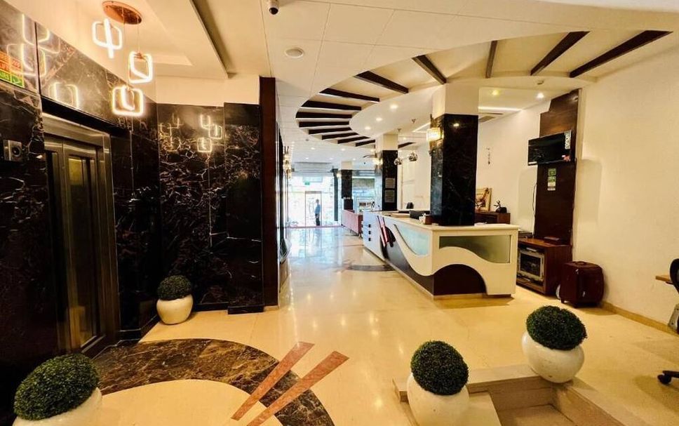 แผนกต้อนรับส่วนหน้า รูปภาพ