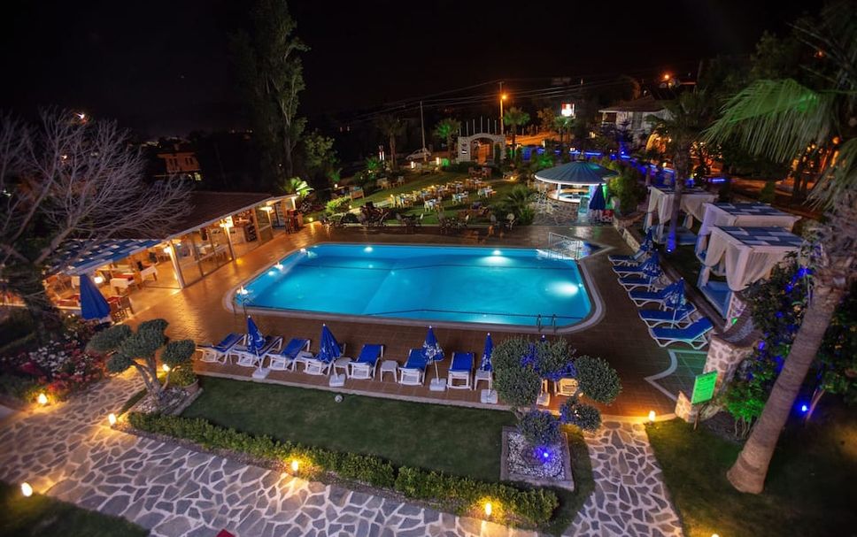 สระว่ายน้ำ รูปภาพ